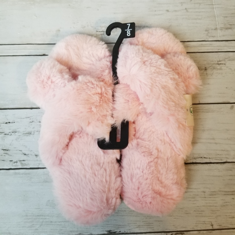 Secret Treasures Faux Fur Pink Hard Bottom Shoe Slippers NWT